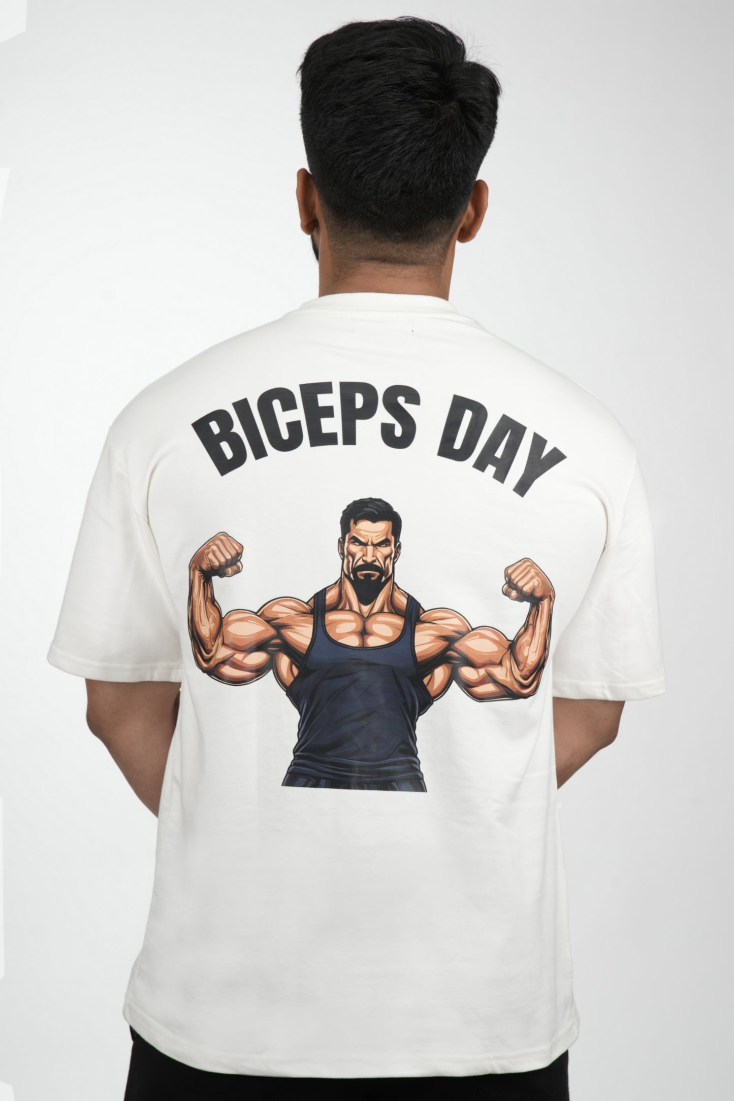 Men Printed Round Neck Pure Cotton Off White T-Shirt for Biceps Day at the Gym.